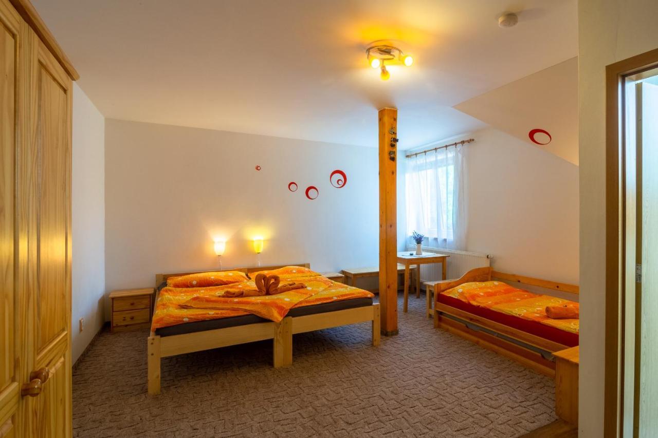 Penzion Agata Žehrov Extérieur photo