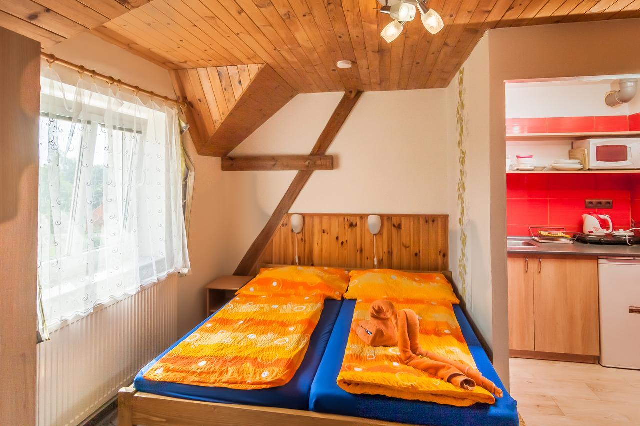 Penzion Agata Žehrov Extérieur photo